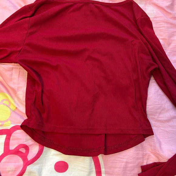 Red crop top - Picture 3 of 3